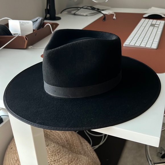 Lack of color black noir rancher hat! - Picture 3 of 6